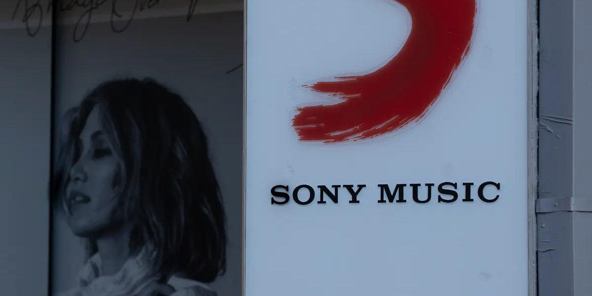 Sony Music полностью уйдёт из России — треки многих музыкантов исчезнут из стриминга Sony Music полностью уйдёт из России — треки многих музыкантов исчезнут из стриминга