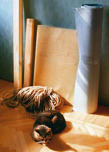 Как сделать когтеточку и домик для кошек Как сделать когтеточку и домик для кошек